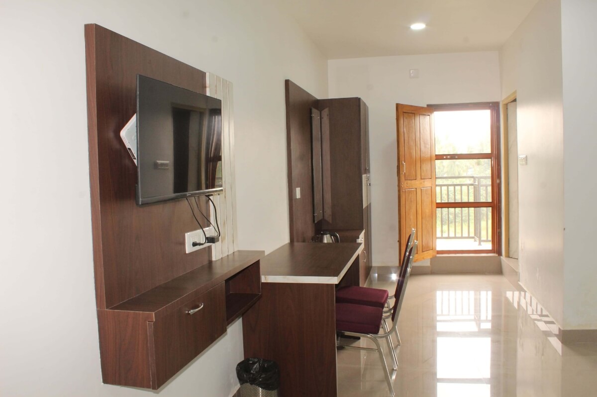 Room image 3